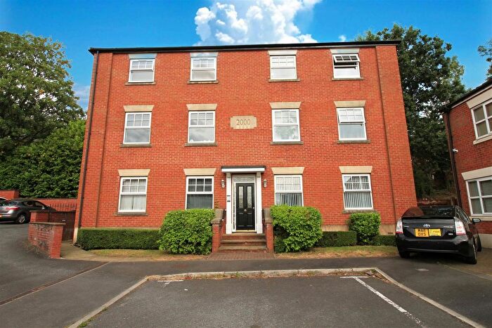 2 Bedroom Flat For Sale In Dukinfield Road, Hyde, SK14
