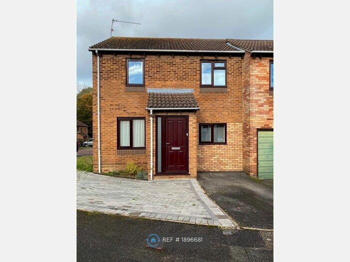 3 Bedroom End Of Terrace House To Rent In Ravenglass Close, Lower Earley, Reading, RG6