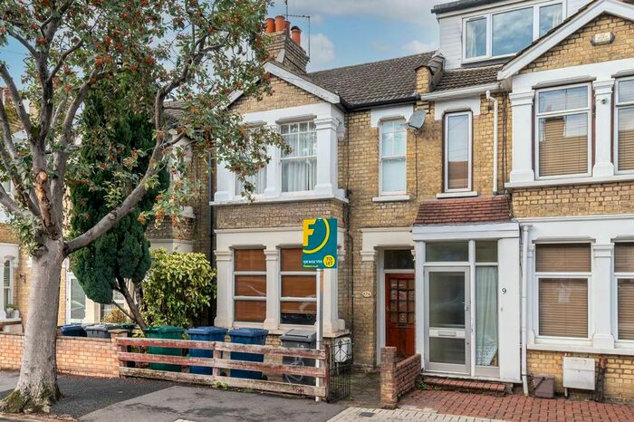 1 Bedroom Flat To Rent In Naylor Road, Whetstone, London, N20