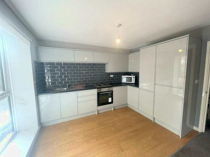 5 Bedroom Terraced House To Rent In **£pppw Excluding Bills** Park Ravine, The Park, NG7
