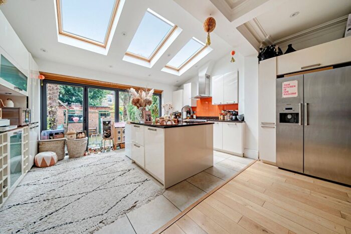 4 Bedroom Detached House To Rent In Mount Road, Wimbledon Park, London, SW19