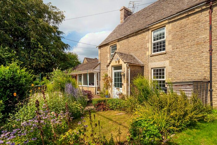 4 Bedroom Semi-Detached House For Sale In London Road, Poulton, Cirencester, Gloucestershire, GL7