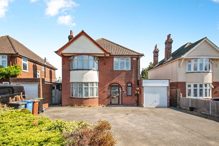 4 Bedroom Detached House For Sale In Colchester Road, Ipswich, IP4