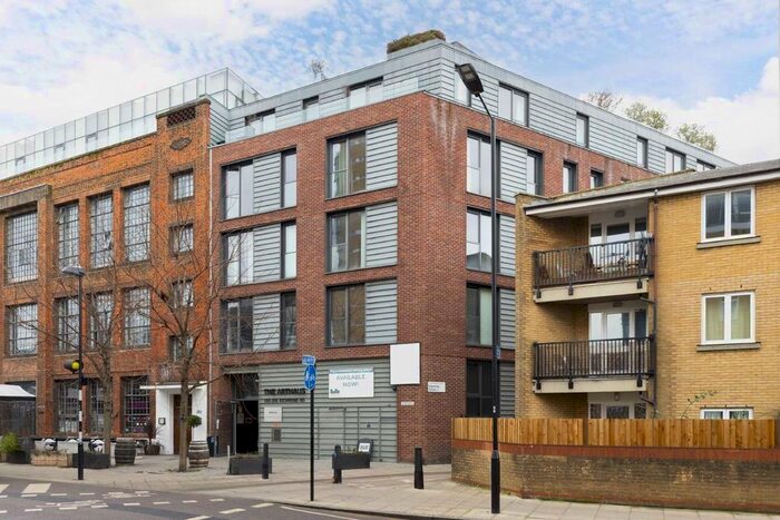 2 Bedroom Flat To Rent In Richmond Road, London, E8