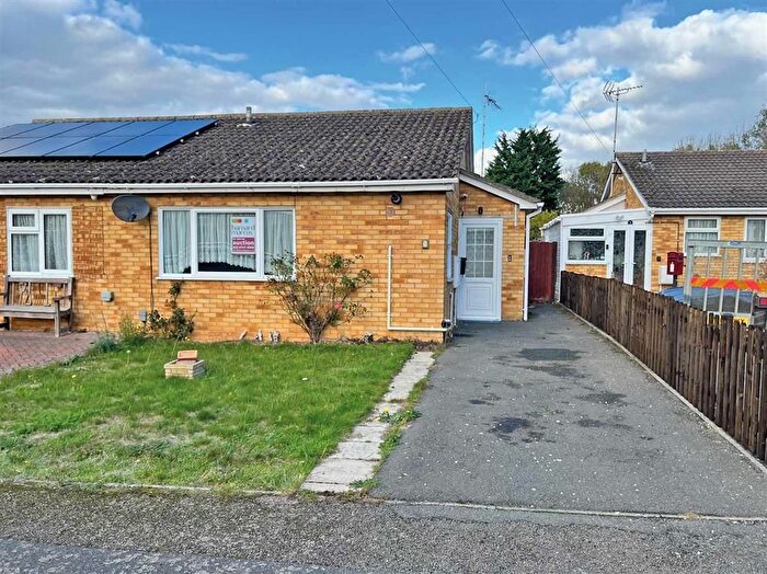 2 Bedroom Semi Detached Bungalow For Sale In Edward Close, Higham Ferrers, Rushden, NN10