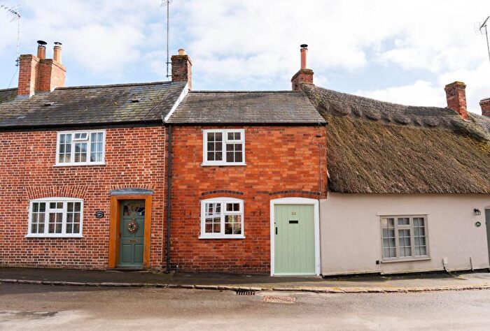 1 Bedroom Terraced House For Sale In High Street, Hallaton, LE16