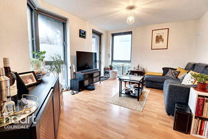 1 Bedroom Flat For Sale In Lanacre Avenue, NW9