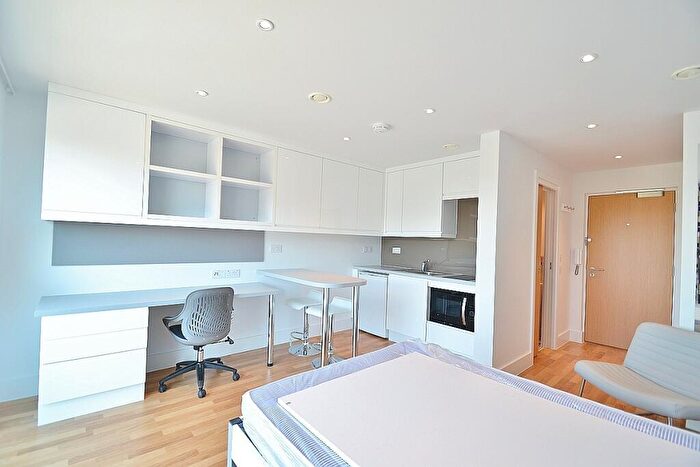 Studio To Rent In East Road, Cambridge, CB1