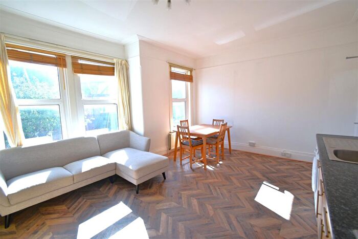 3 Bedroom Property To Rent In Stuart Road, Acton, W3