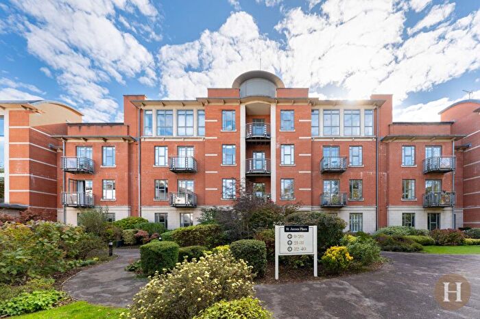 2 Bedroom Flat For Sale In St James Place, George Road, Edgbaston, Birmingham, B15
