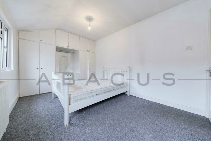 3 Bedroom House To Rent In West Cottages, West Hampstead, NW6