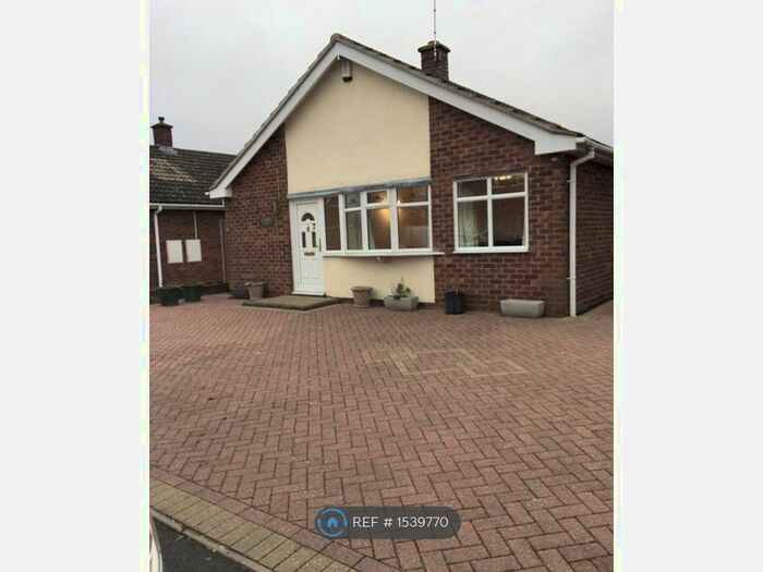 2 Bedroom Bungalow To Rent In Hagley, Hagley, DY9