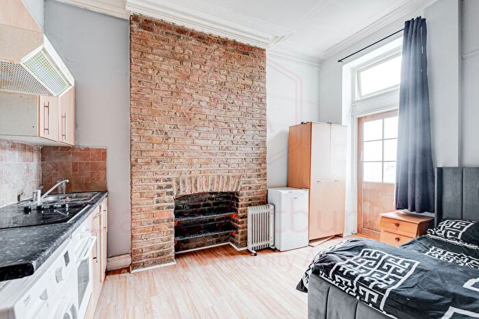 Studio To Rent In Mazenod Avenue, West Hampstead, London, NW6