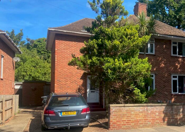 4 Bedroom Semi-Detached House To Rent In Cunningham Road, Norwich, NR5