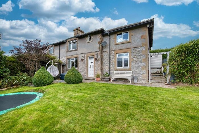 5 Bedroom Semi-Detached House For Sale In Whitecross Avenue, Tideswell, Buxton, SK17
