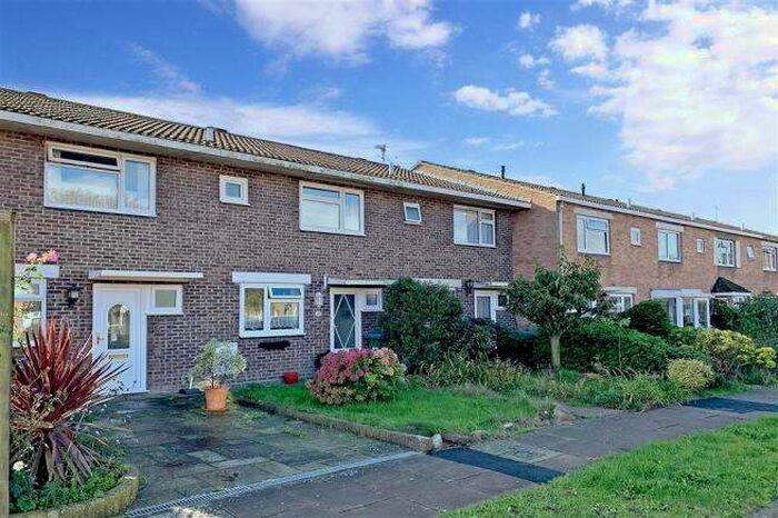 3 Bedroom End Of Terrace House To Rent In Shopfield Close, Rustington, BN16