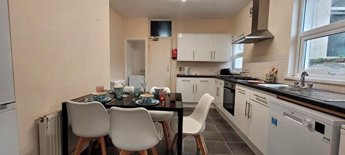 5 Bedroom House To Rent In Abingdon Road, North Hill, Plymouth, PL4