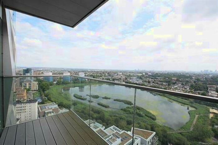 3 Bedroom Apartment To Rent In Skyline Apartments, Devan Grove, Woodberry Down, London, N4