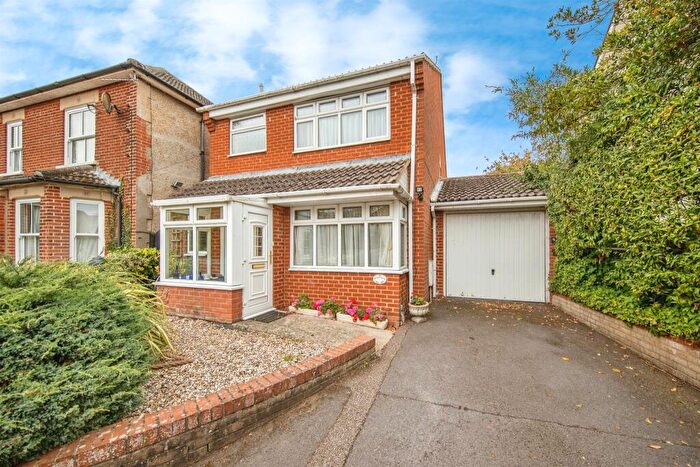 3 Bedroom Detached House For Sale In Acton Lane, Sudbury, CO10