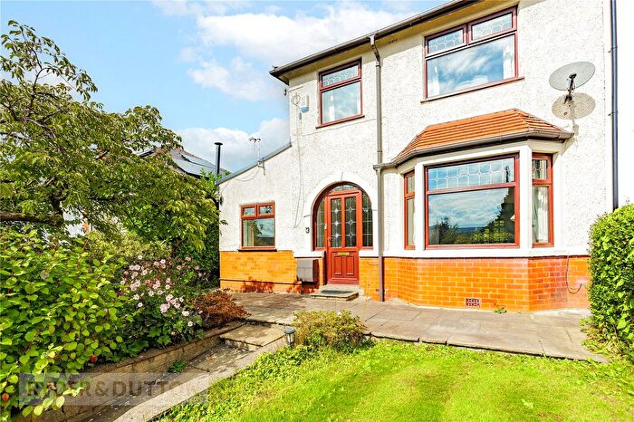 4 Bedroom Semi-Detached House For Sale In Sandy Lane, Dobcross, Saddleworth, OL3