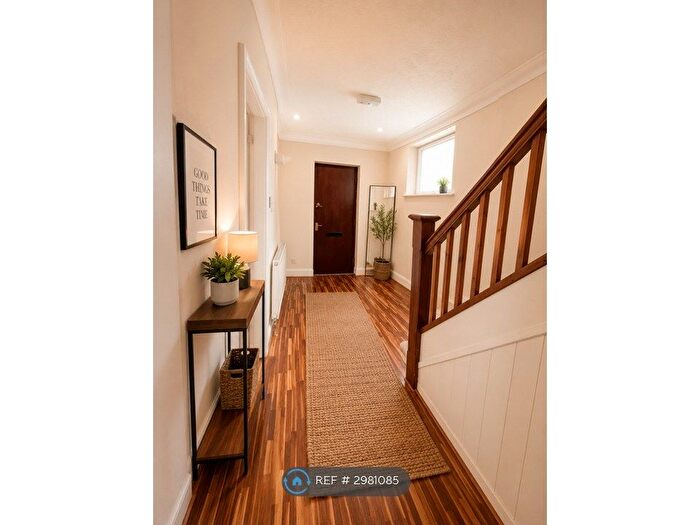 4 Bedroom Semi-Detached House To Rent In Foots Cray Road, London, SE9