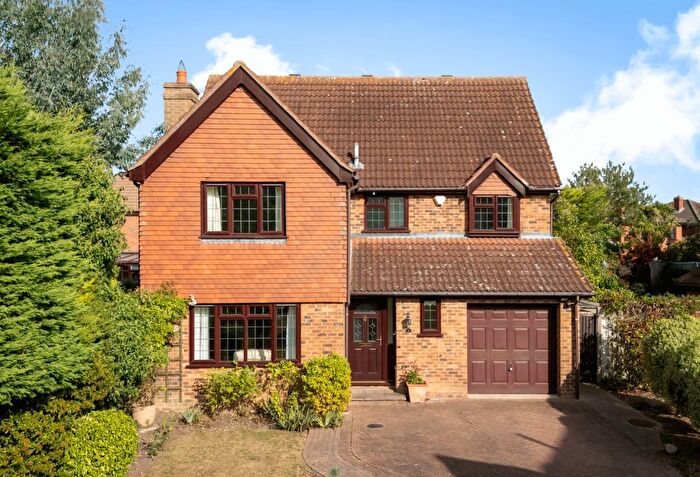 4 Bedroom Detached House For Sale In Cottis Close, Basildon, SS16