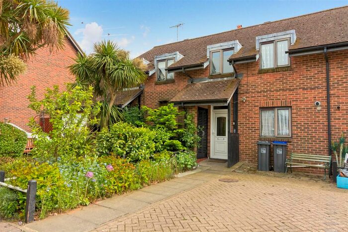 3 Bedroom Terraced House To Rent In Shetland Court, Worthing, BN13