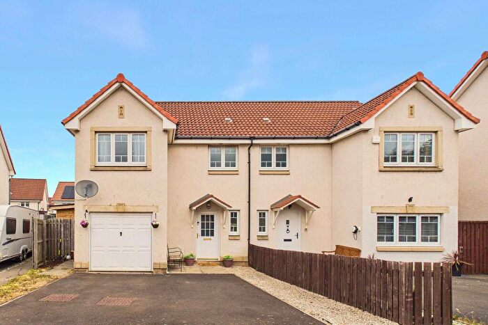 3 Bedroom Semi-Detached House For Sale In Cameron Way, Prestonpans, East Lothian, EH32