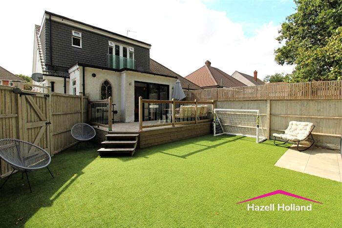 5 Bedroom Semi-detached Bungalow For Sale In Haven Close, Swanley, BR8