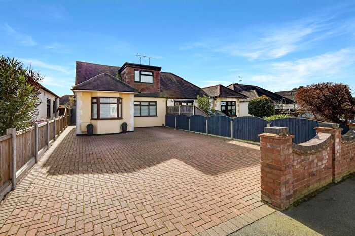 4 Bedroom Semi Detached House For Sale In Keith Way, Southend-On-Sea, Essex, SS2