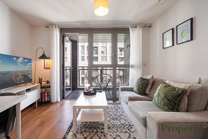 1 Bedroom Flat To Rent In Elmira Street, Roma Corte, SE13