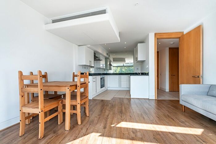 1 Bedroom Flat To Rent In Albert Embankment, London, SE1