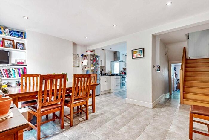 3 Bedroom Terraced House To Rent In Sidney Road, London, SW9