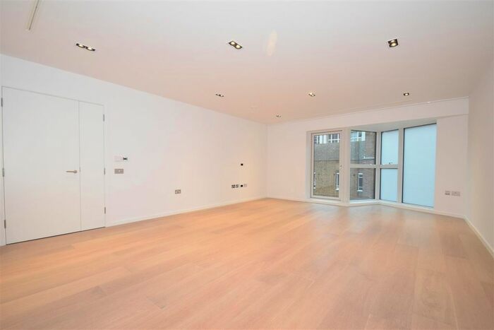 3 Bedroom Flat To Rent In Inverness Terrace, London, W2