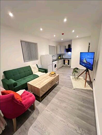 1 Bedroom Flat To Rent In Barlow Moor Road, Manchester, M21