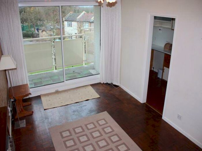 1 Bedroom Apartment To Rent In Normandy House, Cedar Road, Enfield, Middlesex, EN2