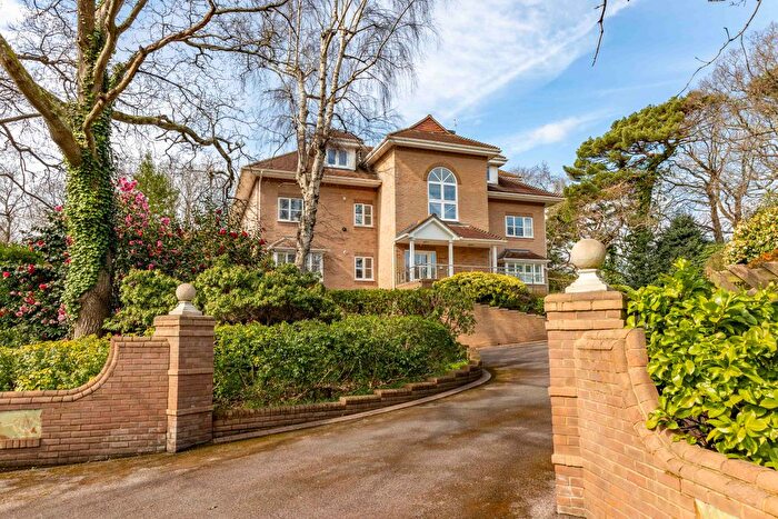 2 Bedroom Flat To Rent In Brownsea View Avenue, Poole, BH14