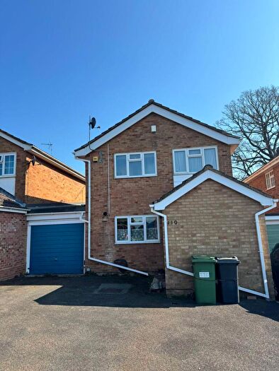 3 Bedroom Link Detached House For Sale In Alkham Road, Maidstone, ME14