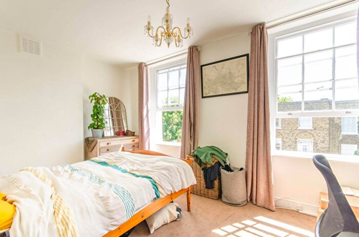 2 Bedroom Flat To Rent In River Street, Clerkenwell, London, EC1R