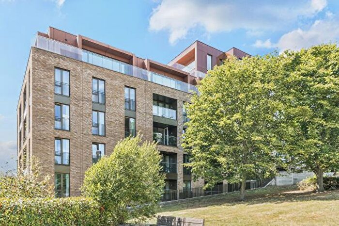 2 Bedroom Apartment For Sale In Inglis Way, London, NW7