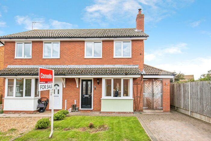 3 Bedroom Semi-Detached House For Sale In Ganges Road, Shotley Gate, Ipswich, IP9