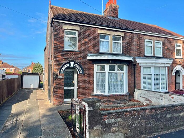 3 Bedroom Semi-Detached House For Sale In Park Road, Spalding, Lincolnshire, PE11