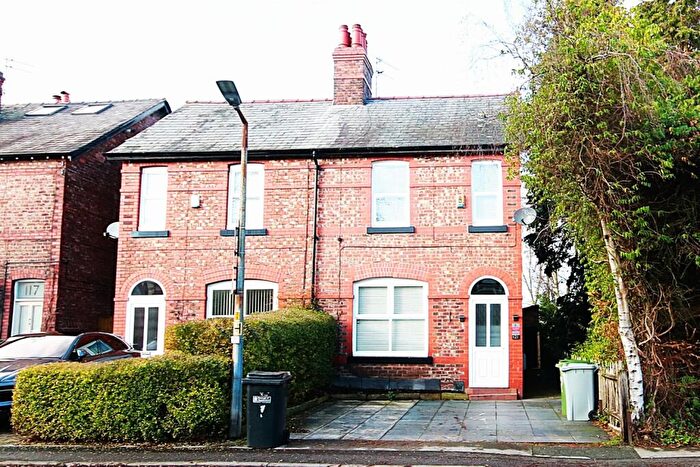 2 Bedroom Terraced House To Rent In Heyes Lane, Alderley Edge, SK9