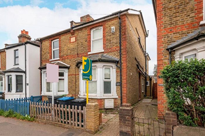 Studio To Rent In Clarence Villas, Kingston, Kingston Upon Thames, KT1