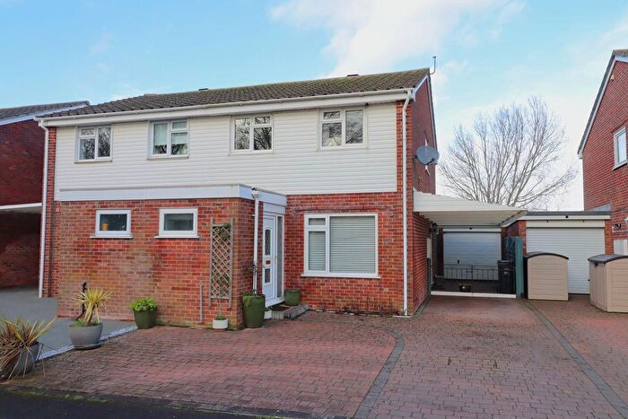 3 Bedroom Semi Detached House For Sale In Broadhurst Gardens, Burnham-On-Sea, TA8