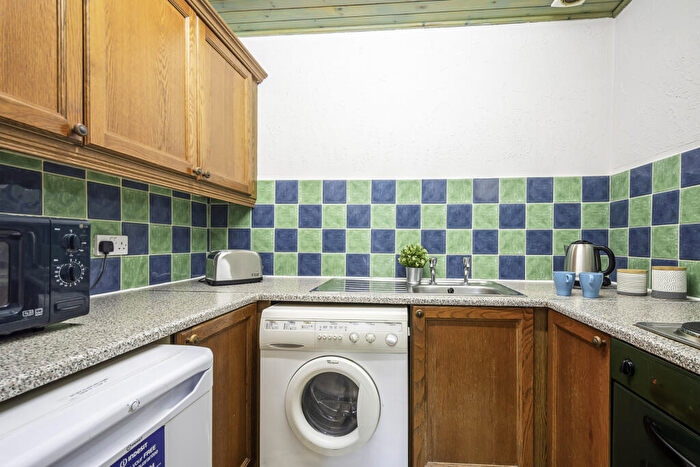 1 Bedroom House To Rent In Hyde Park Road, Leeds, LS6