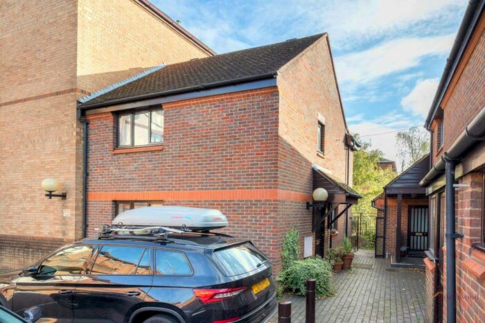 2 Bedroom Terraced House To Rent In Westbourne Mews, St Albans, AL1
