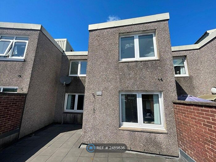 3 Bedroom Terraced House To Rent In Quarry Street, Johnstone, PA5