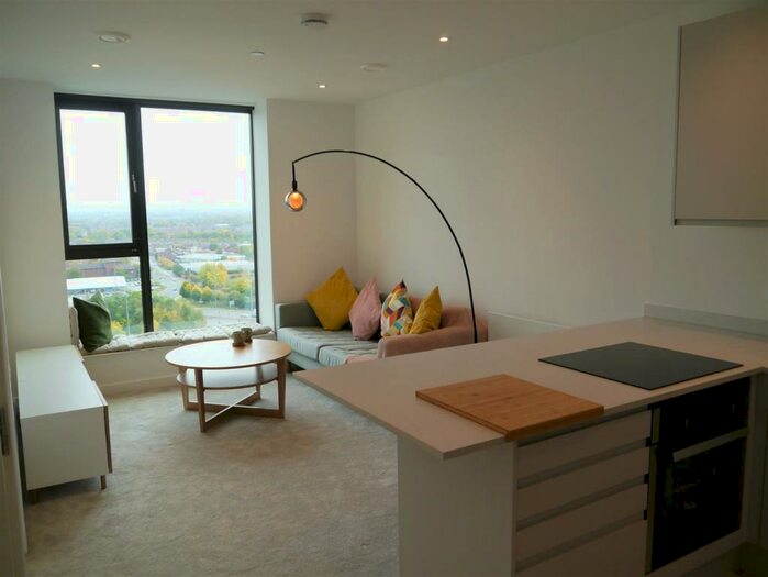 1 Bedroom Apartment To Rent In No. Old Trafford, Trafford Park, Manchester, M17