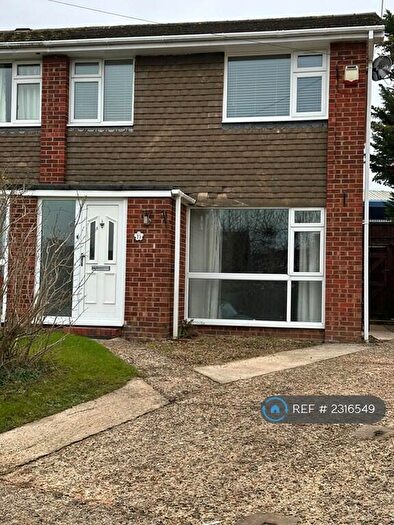 3 Bedroom Semi-Detached House To Rent In Switchback Close, Maidenhead, SL6